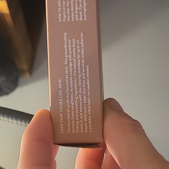 Ilia skin rewind complexion stick 4n holly - Picture 5 of 5